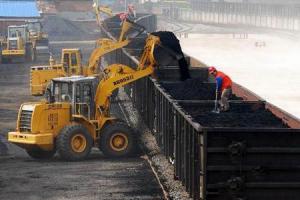 首列新疆至河西走廊 煤炭循環(huán)班列開(kāi)行