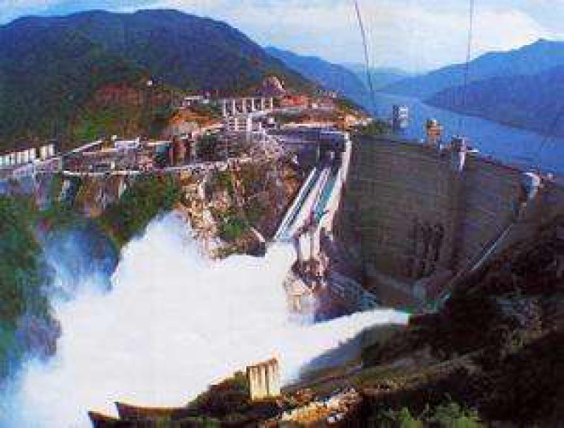 加拿大人表示有興趣投資尼泊爾的水電