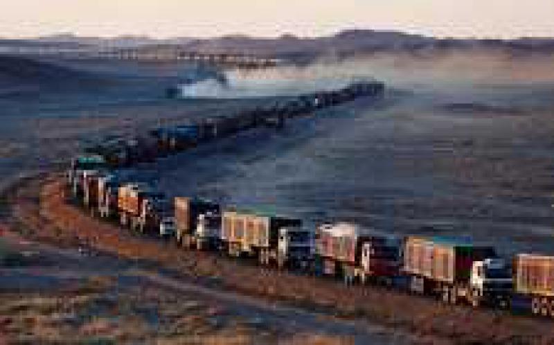 陽(yáng)泉-新港-佛山“建材-煤炭”公鐵海聯(lián)運(yùn)班列開(kāi)行