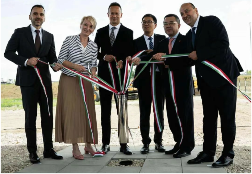 比亞迪匈牙利電動(dòng)大巴工廠擴(kuò)建項(xiàng)目舉行奠基儀式