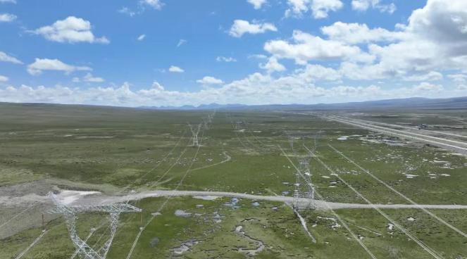 青海實(shí)現(xiàn)全部市州330千伏大電網(wǎng)雙回路供電