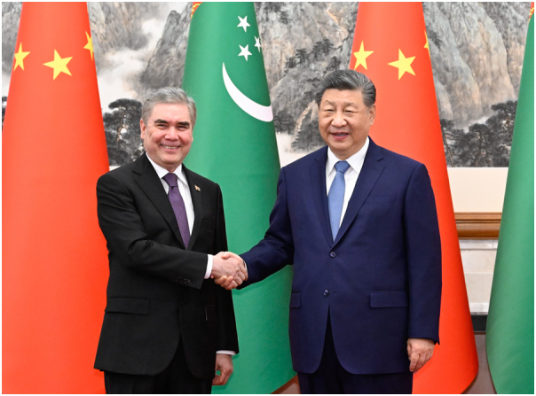 中國國家主席習近平會見土庫曼斯坦民族領袖、人民委員會主席別爾德穆哈梅多夫 強調擴大天然氣領域合作